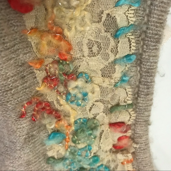 Free People embroidered sweater small - Picture 6 of 6